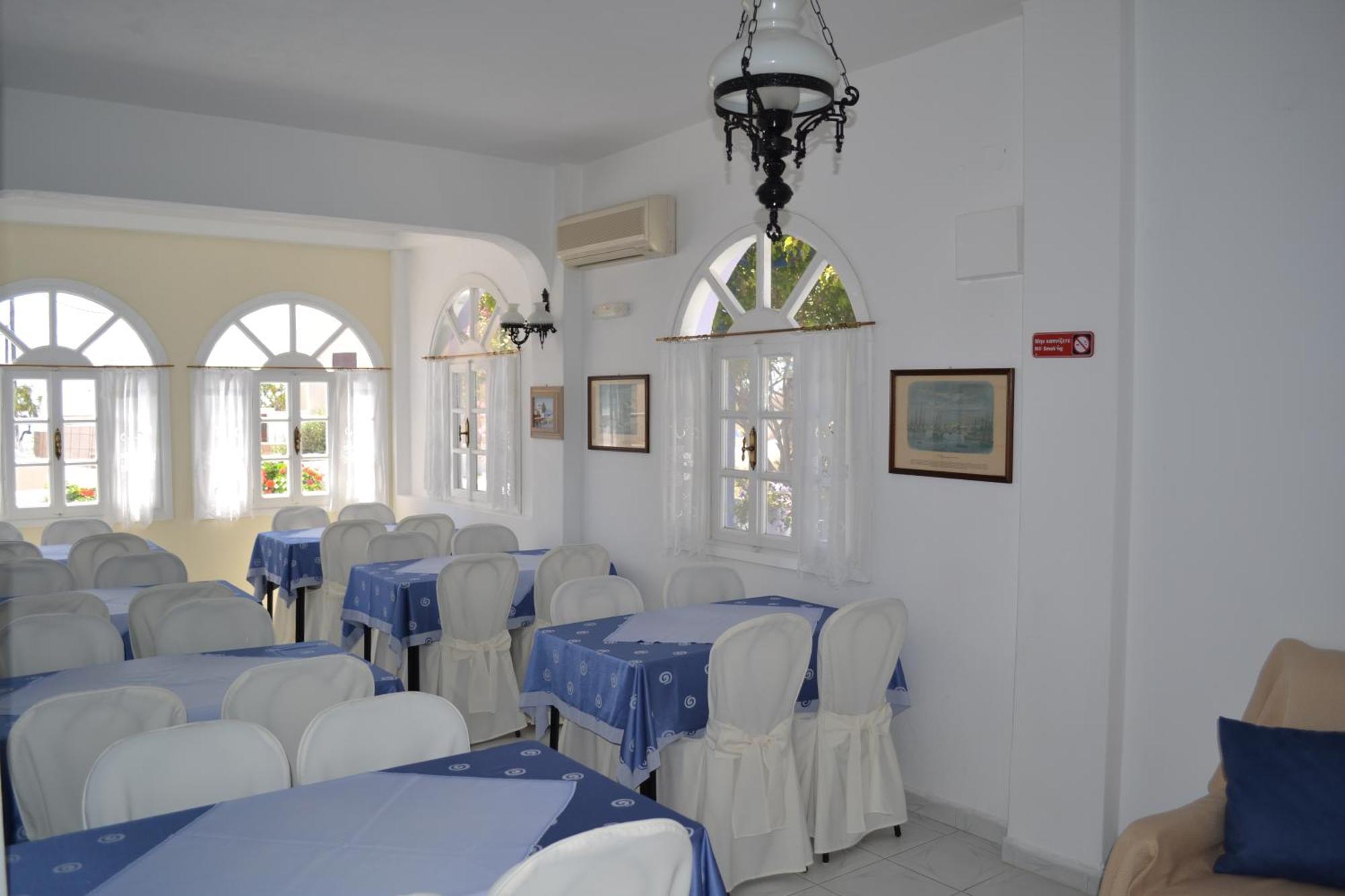 Melina Hotel Тира Экстерьер фото